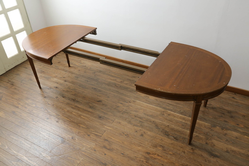 中古　DREXEL HERITAGE(ドレクセルヘリテイジ)　Triune(トライユン)　品のある佇まいが魅力のダイニングテーブル(エクステンションテーブル、食卓、4人掛け、6人掛け、8人掛け)(S-075299)