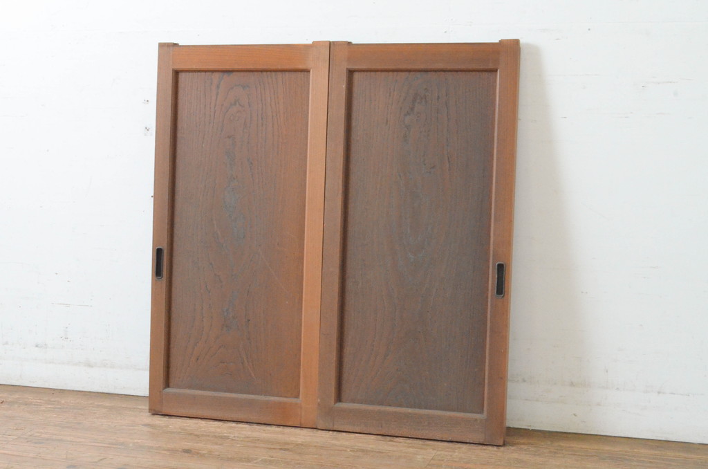 アンティーク建具　総欅(ケヤキ)材　1枚板のシンプルな引き戸2枚セット(板戸、窓)(R-065530)