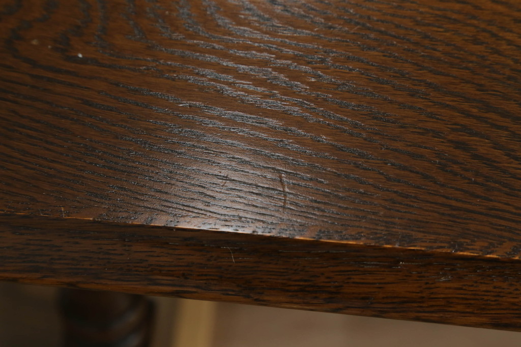 中古　飛騨産業　キツツキマーク　穂高シリーズ　気品あるクラシカルなデザインが魅力的なセンターテーブル(ローテーブル、リビングテーブル)(R-071050)