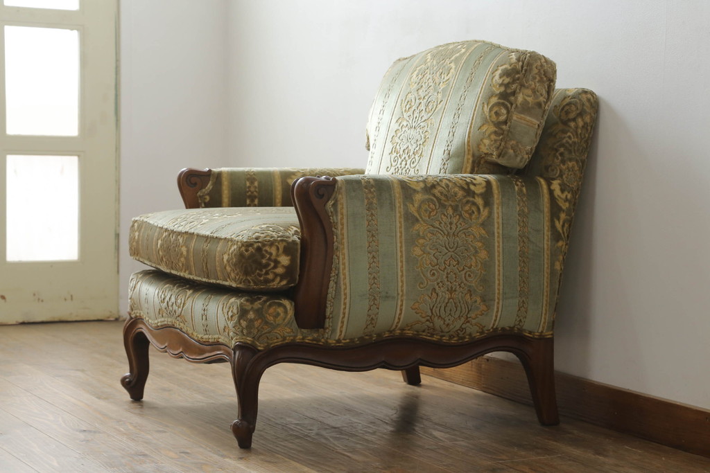 中古　DREXEL HERITAGE(ドレクセルヘリテイジ)　 Upholstery(アップホルスタリー)　クラシカルな佇まいの1人掛けソファ(アームチェア、一人掛け、1P)(R-057071)