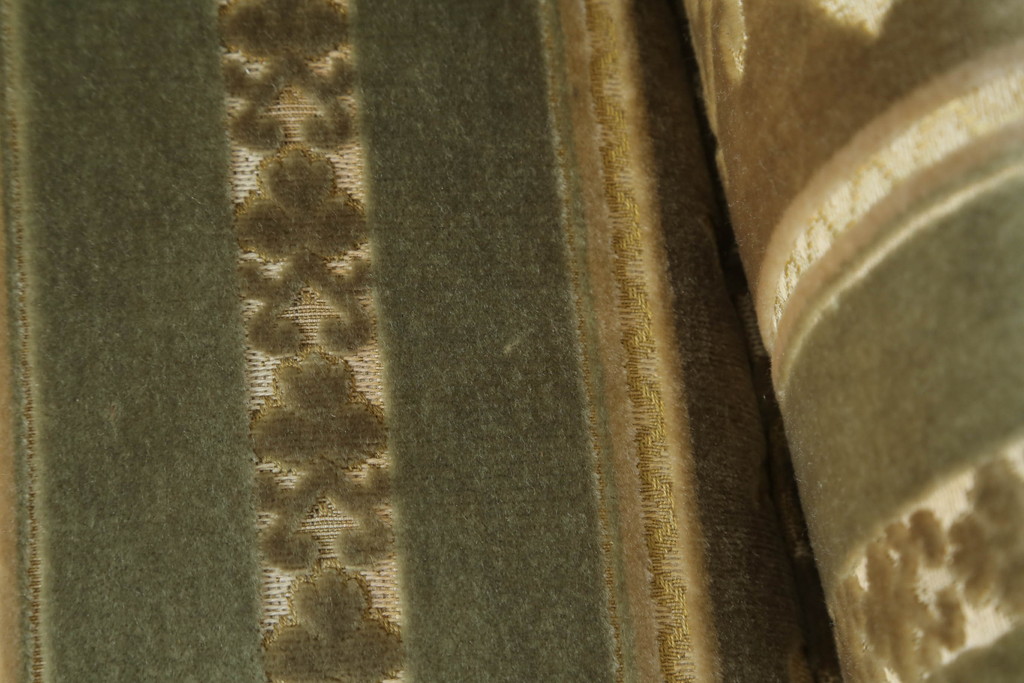 中古　DREXEL HERITAGE(ドレクセルヘリテイジ)　 Upholstery(アップホルスタリー)　クラシカルな佇まいの1人掛けソファ(アームチェア、一人掛け、1P)(R-057071)