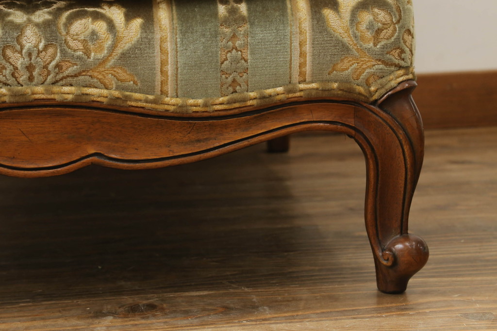 中古　DREXEL HERITAGE(ドレクセルヘリテイジ)　 Upholstery(アップホルスタリー)　クラシカルな佇まいの1人掛けソファ(アームチェア、一人掛け、1P)(R-057071)