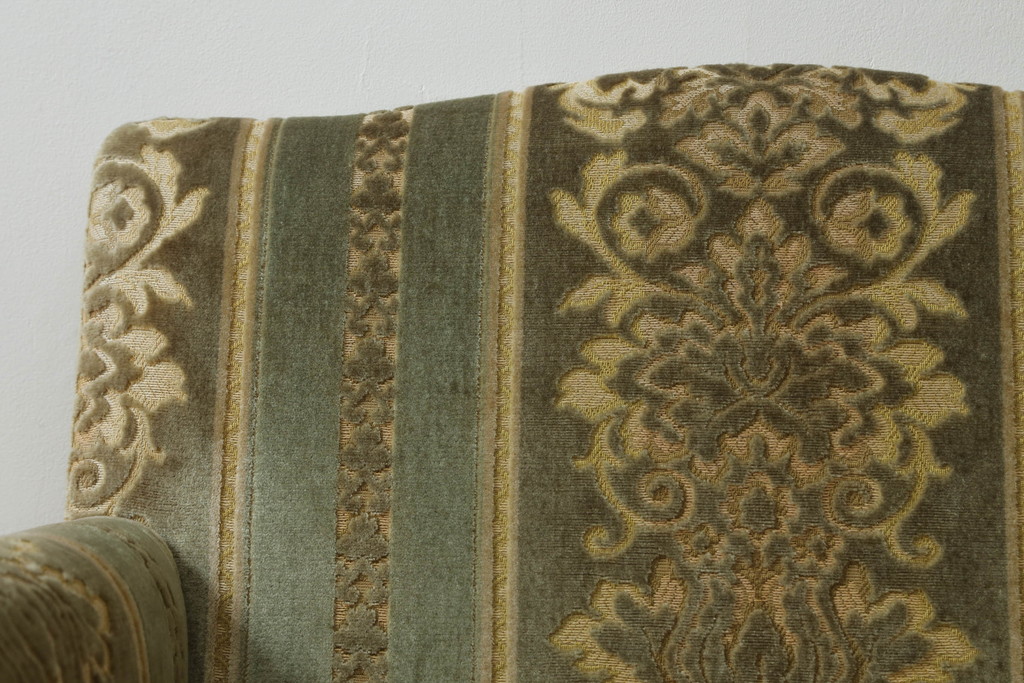 中古　DREXEL HERITAGE(ドレクセルヘリテイジ)　 Upholstery(アップホルスタリー)　クラシカルな佇まいの1人掛けソファ(アームチェア、一人掛け、1P)(R-057071)