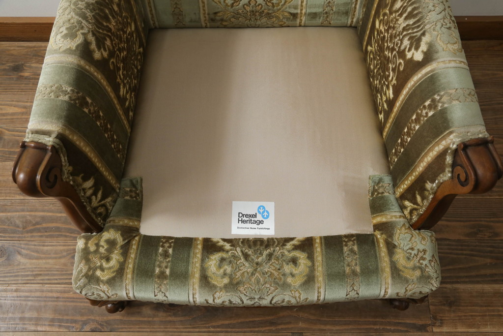 中古　DREXEL HERITAGE(ドレクセルヘリテイジ)　 Upholstery(アップホルスタリー)　クラシカルな佇まいの1人掛けソファ(アームチェア、一人掛け、1P)(R-057071)