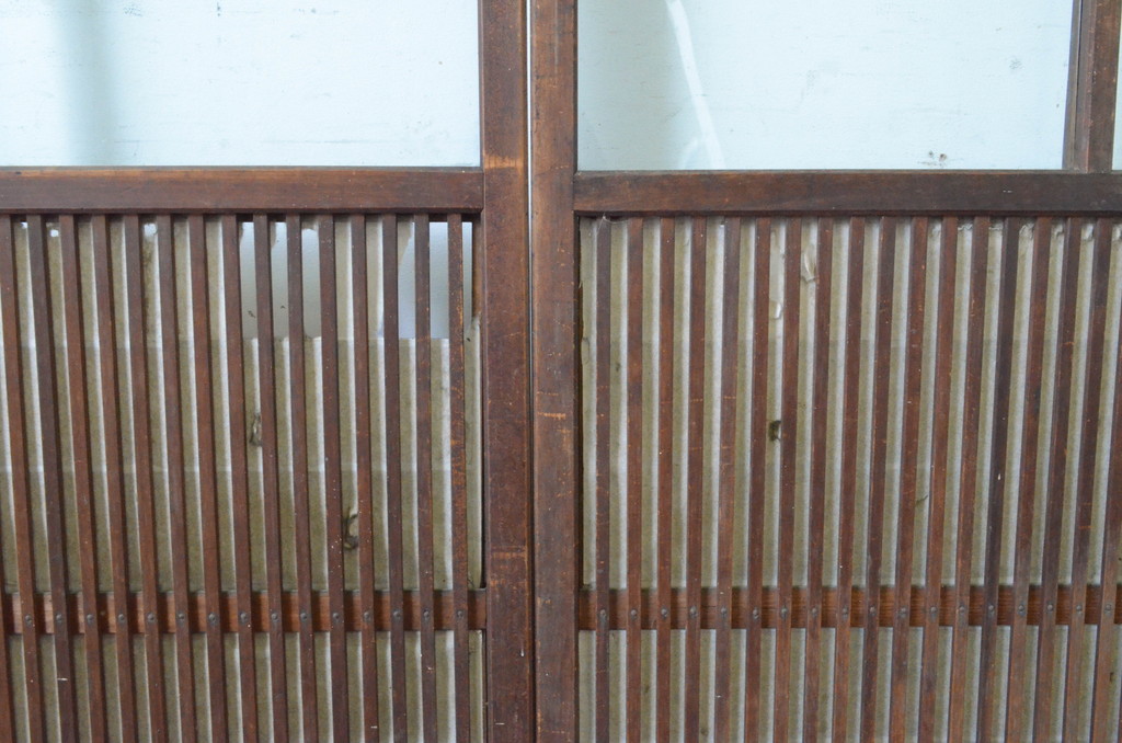アンティーク建具　腰板欅(ケヤキ)材　風情のある佇まいが魅力的な裏障子付き幅狭格子戸4枚セット(引き戸、障子戸、ガラス帯戸)(R-065548)
