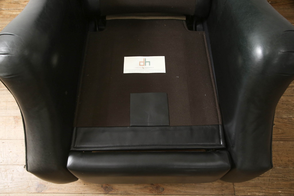 中古　DREXEL HERITAGE(ドレクセルヘリテイジ)　Upholstery(アップホルスタリー)コレクション　本革(レザー)　高級感溢れる佇まいが魅力のリクライニング付き1人掛けソファ(一人掛けソファ、1P、パーソナルチェア、ラウンジチェア、リクライニングソファ、アームソファ、フットレスト)(R-067021)