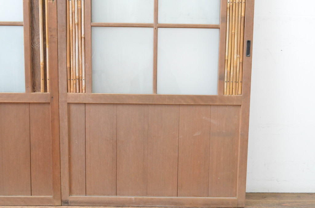 アンティーク建具　上手物!!　和の空間づくりにお勧めな古い数寄屋のガラス戸2枚セット(引き戸、板戸)(R-065570)