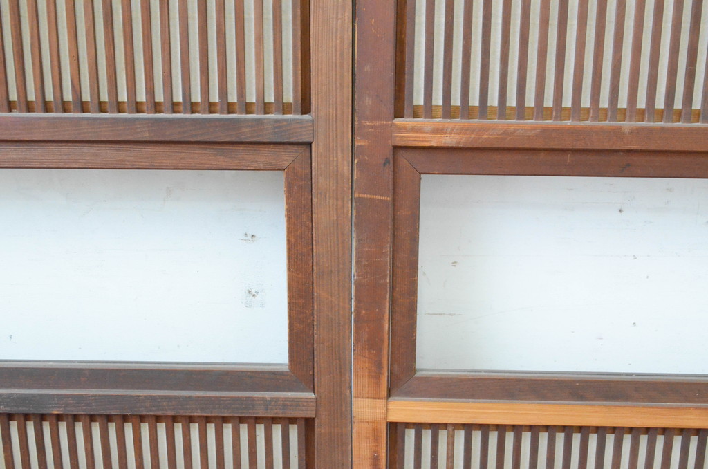 アンティーク建具　和の風情が感じられる裏障子付き格子戸3枚セット(引き戸、障子戸、ガラス帯戸)(R-065575)