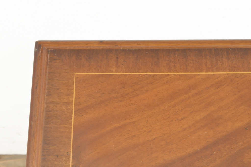 中古　最高級　イギリス　Charles Barr(チャールズ バー)　マホガニー　美しい木目が目を引く、象嵌入りセンターテーブル(定価約62万円)(ローテーブル)(R-057502)