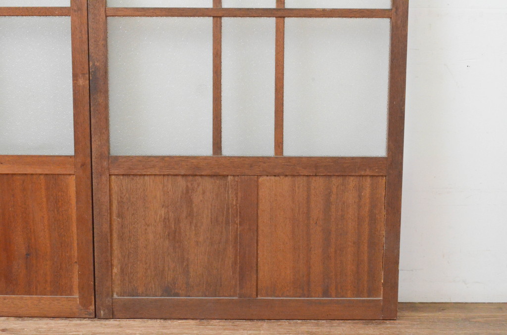 アンティーク建具　温かみのある木味が魅力のガラス戸2枚セット(引き戸)(R-065576)