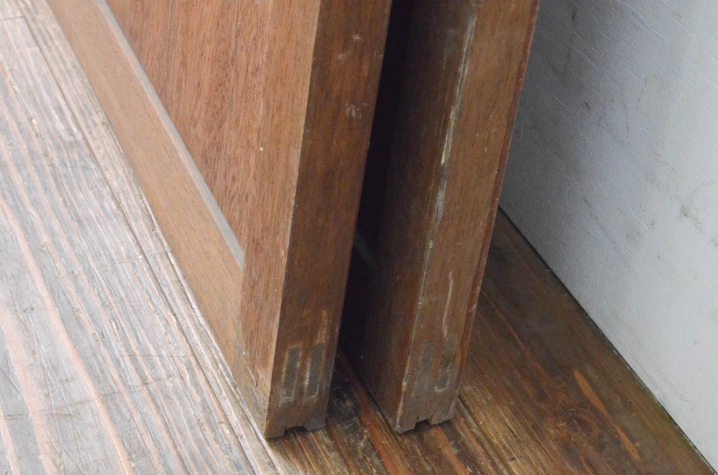 アンティーク建具　温かみのある木味が魅力のガラス戸2枚セット(引き戸)(R-065576)