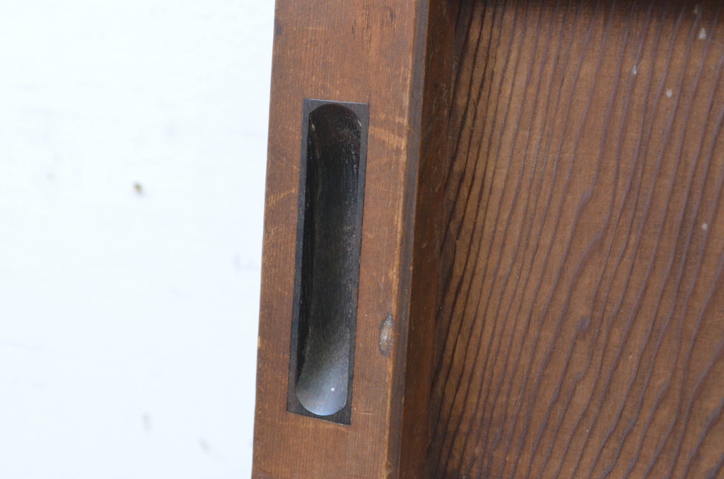 アンティーク建具　鏡付き　どこか懐かしい雰囲気を感じる升目格子戸2枚セット(きつね格子、狐格子、引き戸、マス目、板戸)(R-065558)