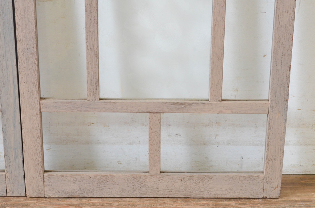 アンティーク建具　大正ロマンの雰囲気漂う小振りなペイントガラス窓2枚セット(引き戸、ガラス戸)(R-065539)