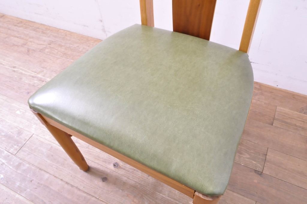 中古　美品　DREXEL HERITAGE(ドレクセルヘリテイジ)　北欧テイストのお部屋におすすめ!!洗練されたモダンデザインが美しいダイニングチェア2脚セット(椅子、イス)(R-066803)