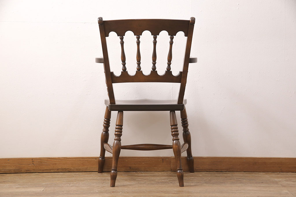 中古　松本民芸家具　背もたれのお洒落なデザインが目を惹くA型ワイコムアームチェア(椅子、ダイニングチェア)(R-050789)