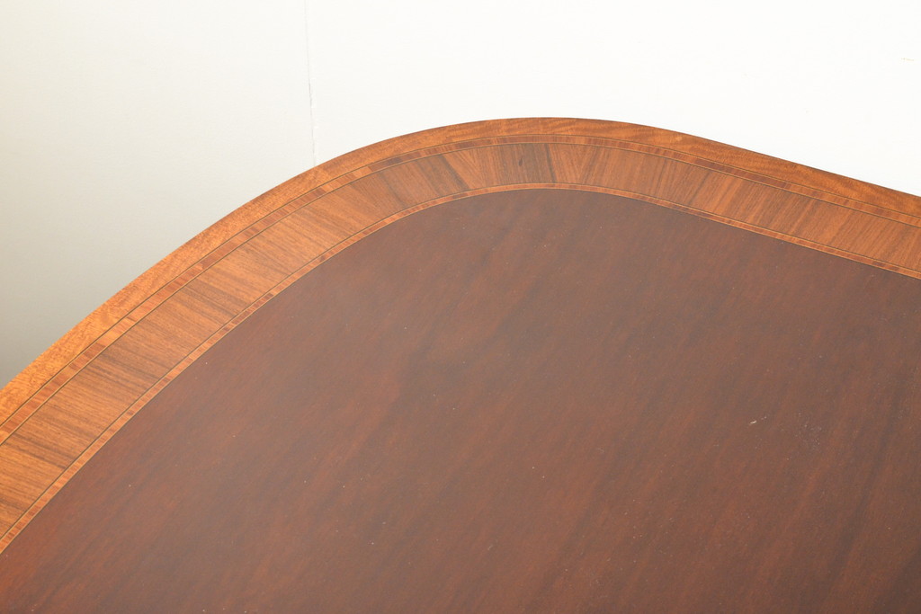 中古　美品　アメリカ高級家具　COUN CILL(カウンシル)　マホガニー材　高級感漂う佇まいが魅力のダイニングテーブル(カンセル、エクステンションテーブル)(定価約100万円)(R-057409)