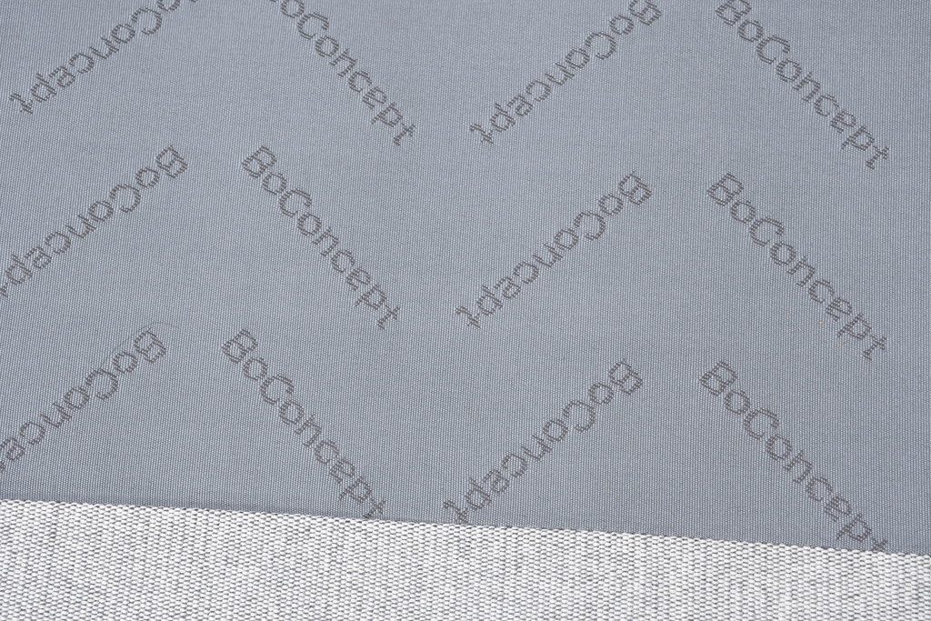  中古　BoConcept(ボーコンセプト)　Anders Norgaard(アンダース・ノルガード)デザイン　I.D.V.2(アイディーヴィーツー)　快適な座り心地と高級感ある空間を演出してくれる2.5人掛けソファ(2.5P、アームソファ、北欧)(定価約22万円)(R-081784)