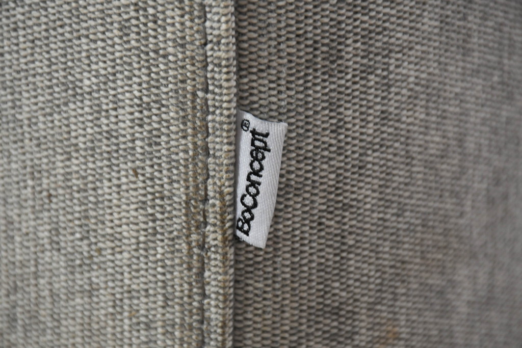  中古　BoConcept(ボーコンセプト)　Anders Norgaard(アンダース・ノルガード)デザイン　I.D.V.2(アイディーヴィーツー)　快適な座り心地と高級感ある空間を演出してくれる2.5人掛けソファ(2.5P、アームソファ、北欧)(定価約22万円)(R-081784)