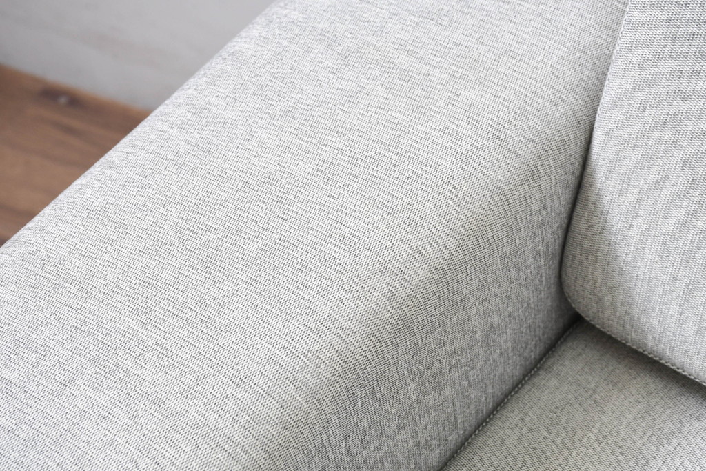  中古　BoConcept(ボーコンセプト)　Anders Norgaard(アンダース・ノルガード)デザイン　I.D.V.2(アイディーヴィーツー)　快適な座り心地と高級感ある空間を演出してくれる2.5人掛けソファ(2.5P、アームソファ、北欧)(定価約22万円)(R-081784)