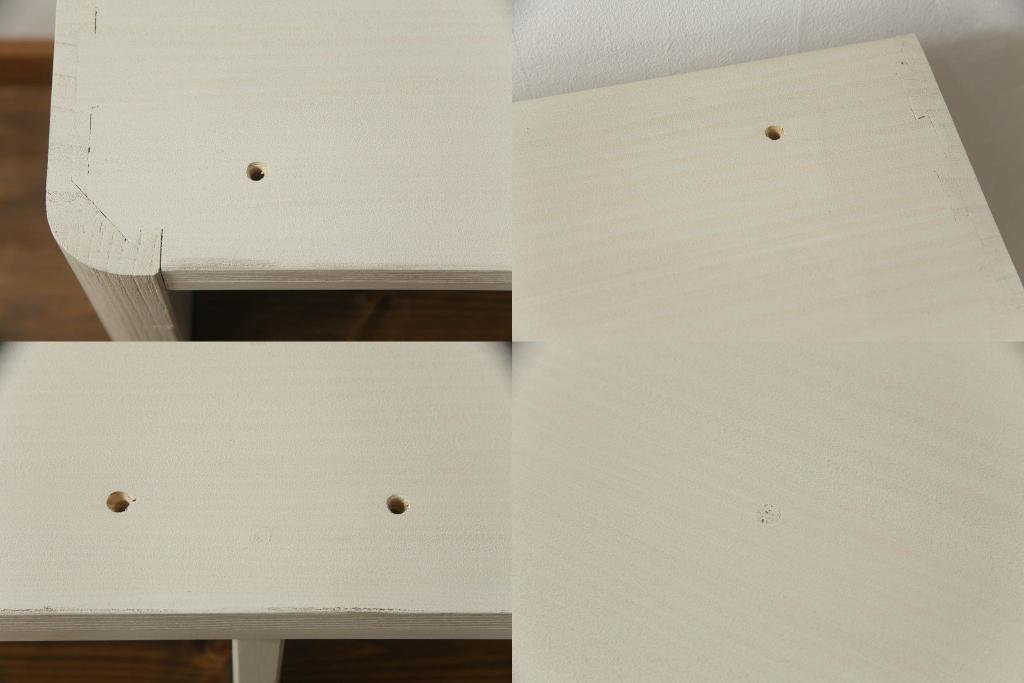 桐箪笥をチェストとサイドボードにリメイク!上段の引き戸にモールガラスをはめ込み、下段は引き出しを縦3等分に分割。上下段を組み合わせ脚付きチェストに。中段は扉と衣装盆を取り外し、棚板を新規製作。脚付きサイドボードに。2台ともアンティークホワイトでペイント。