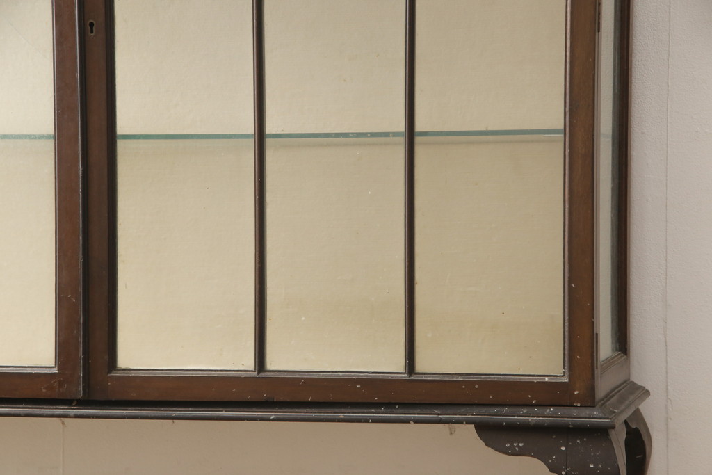 イギリスアンティーク　マホガニー材　店舗什器としてもおすすめ! クラシカルなキャビネット(飾り棚、ガラスケース、収納棚、戸棚)(R-057563)
