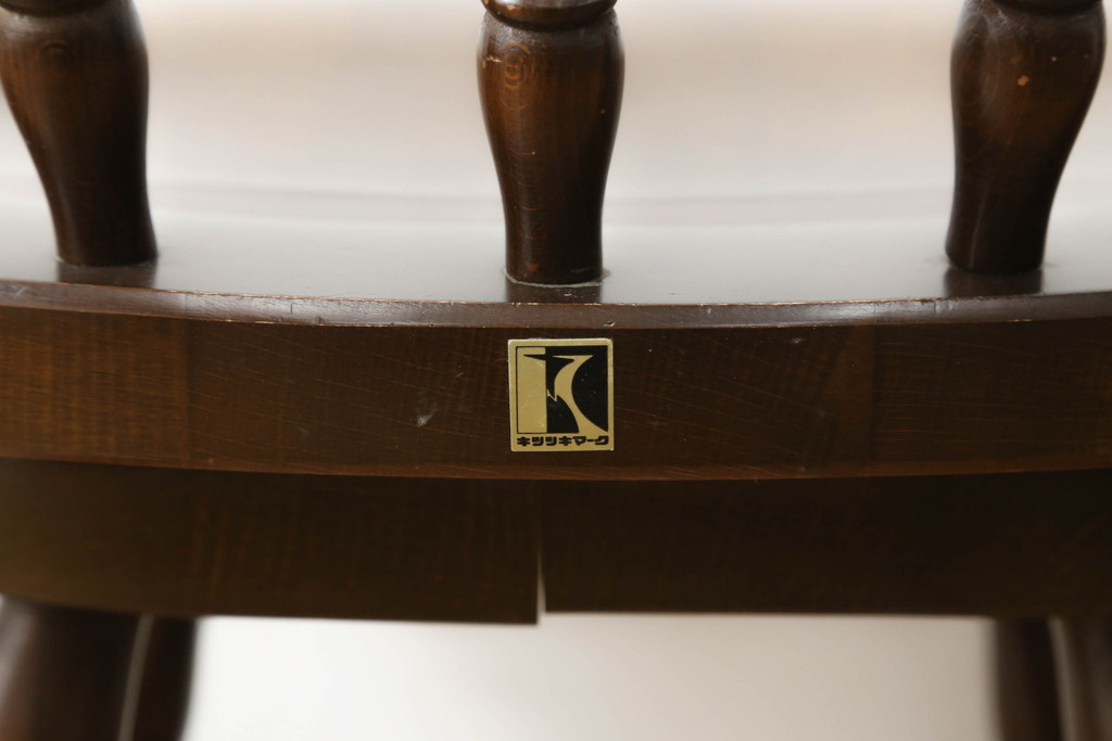 中古　飛騨産業　穂高シリーズ　キツツキマーク　木のぬくもりを感じるアームチェア(キャプテンチェア、ダイニングチェア、板材チェア　回転チェア、イス、椅子)(R-075630)