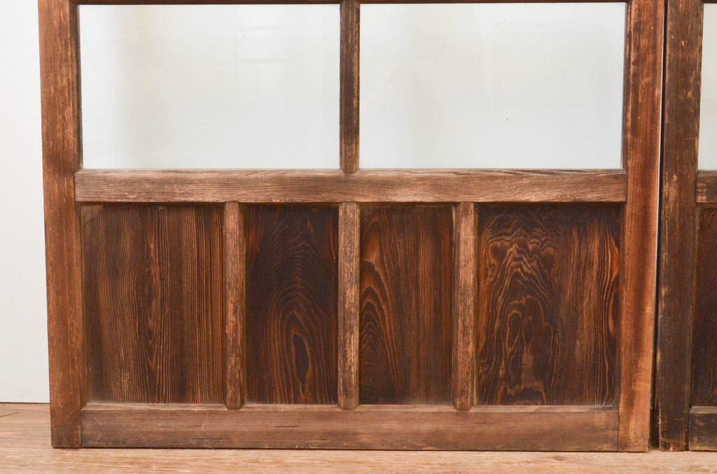 アンティーク建具　経年の趣ある木味が魅力のガラス戸2枚セット(引き戸)(R-067354)