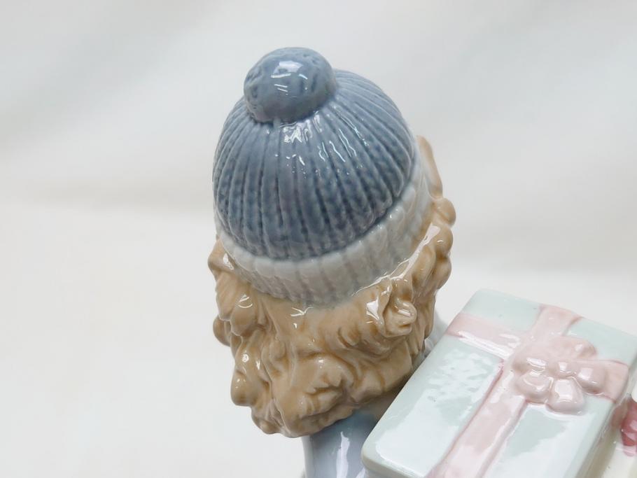 スペイン　リヤドロ　LLADRO　NAO　1985　Christmas Time 少女　フィギュリン(箱なし、陶器人形、置物、オブジェ、クリスマス、女の子、プレゼント)(R-062920)