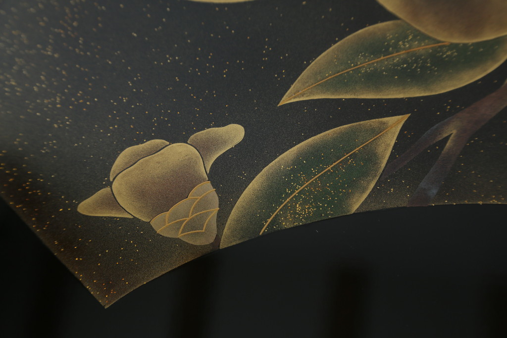 中古　輪島塗り　浜高悦朗作　繊細なタッチで描かれた花と扇の意匠が雅な雰囲気を醸し出す座卓(ローテーブル、センターテーブル、リビングテーブル)(R-062222)