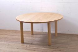 レトロ家具　アンティーク レトロなデザインのラウンドテーブル(丸テーブル、カフェテーブル、コーヒーテーブル、サイドテーブル、センターテーブル)