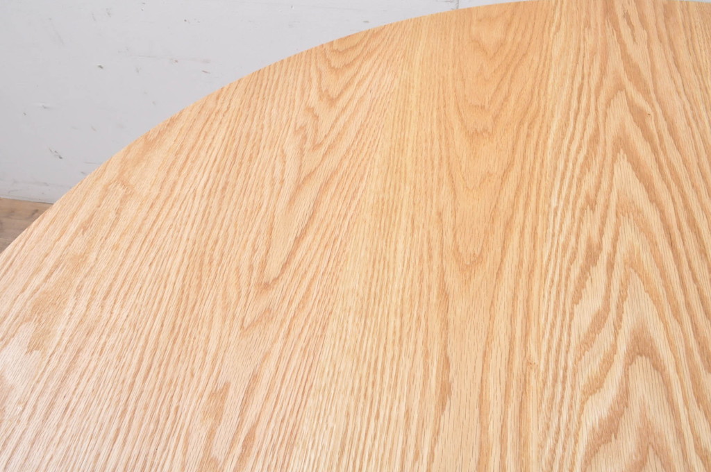 中古　短期展示美品　ヤクモ家具製作所　ラウンドテーブル(Type A)　オーク材　ナチュラルな風合いが優しい印象のダイニングテーブル(2人掛け、4人掛け、食卓、丸テーブル、店舗什器)(R-066650)