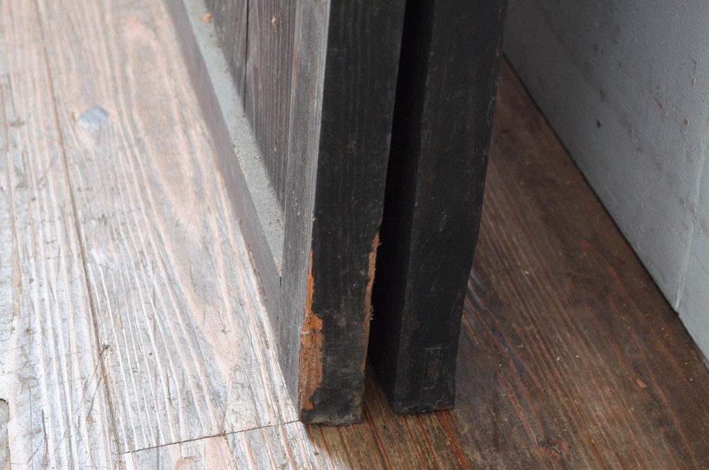 アンティーク建具　明治　深い色合いが味わい深い帯戸2枚セット(引き戸、板戸)(R-080614)