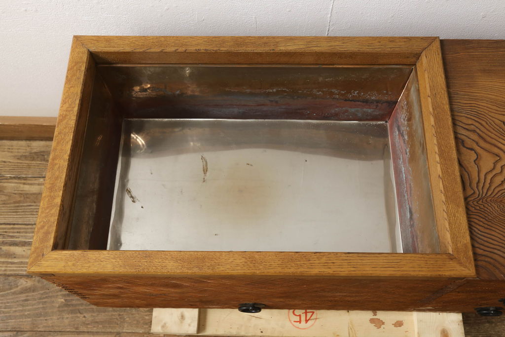 中古　工芸家具　高級杉材　浮造り仕上げ　浮き上がるくっきりとした木目が美しい長火鉢(囲炉裏、ローテーブル)(R-061309)