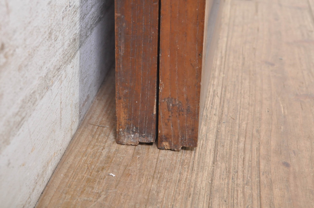アンティーク建具　経年を感じさせる木味が魅力の板戸窓2枚セット(引き戸)(R-073616)