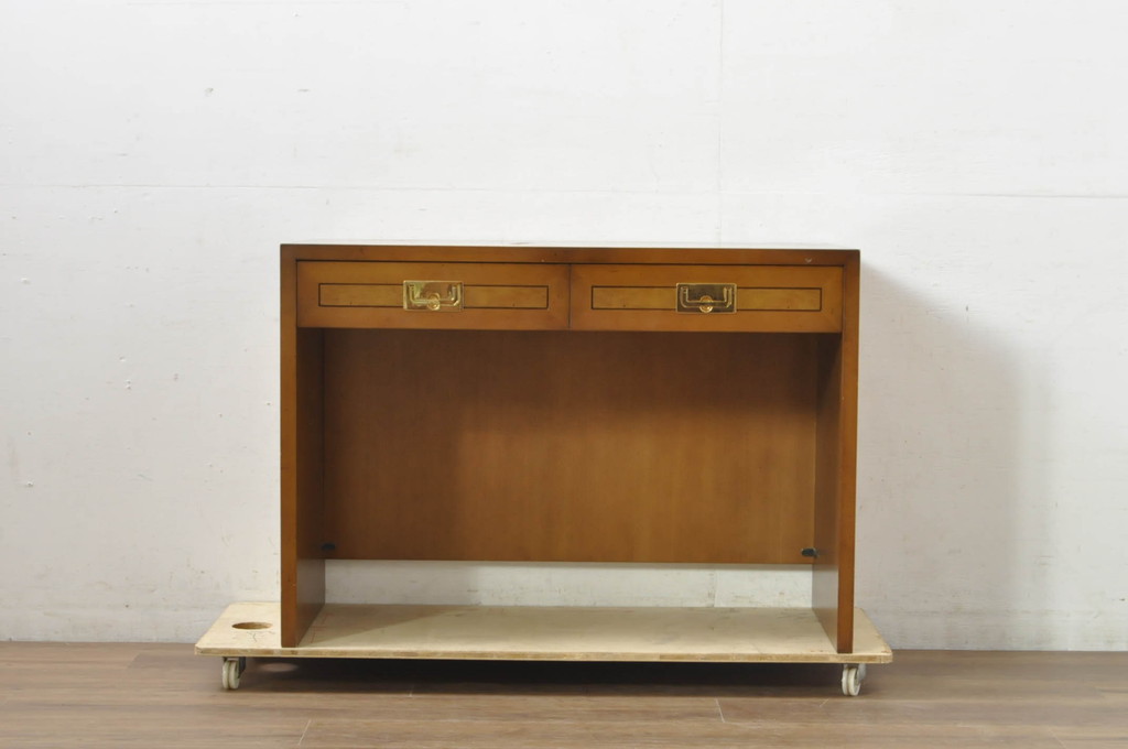 中古　カリモク家具(karimoku)　domani(ドマーニ)　Morganton(モーガントン)　希少なライトコニャック色　直線的でシンプルなデザインが取り入れやすいデスク(平机、在宅ワーク、在宅用ワークデスク、サイドボード)(定価約18万円)(R-080666)