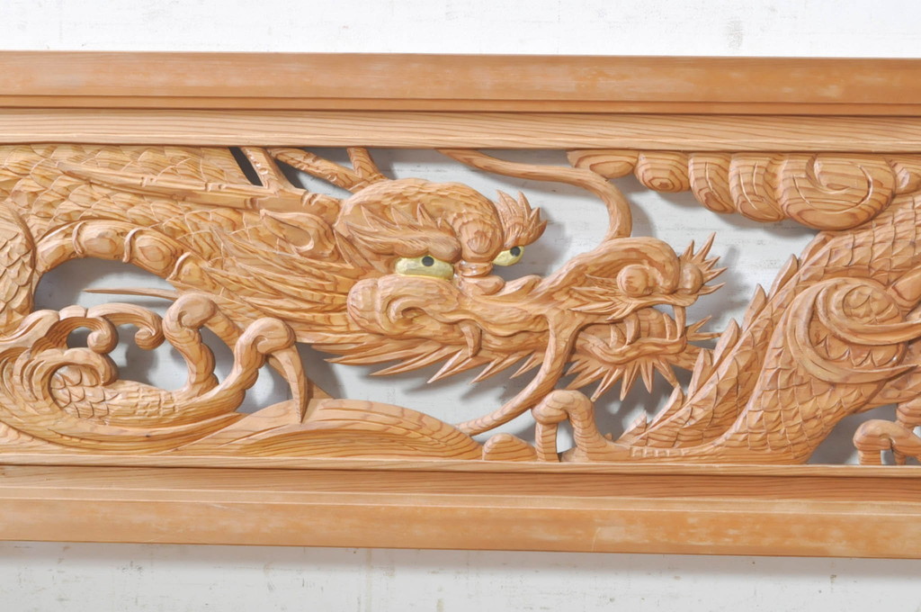 ビンテージ建具　杉(スギ)材　躍動感ある龍(竜)が見事な両面彫刻欄間2枚セット(明かり取り、明り取り、ヴィンテージ)(R-073857)