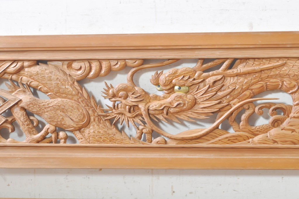 ビンテージ建具　杉(スギ)材　躍動感ある龍(竜)が見事な両面彫刻欄間2枚セット(明かり取り、明り取り、ヴィンテージ)(R-073857)