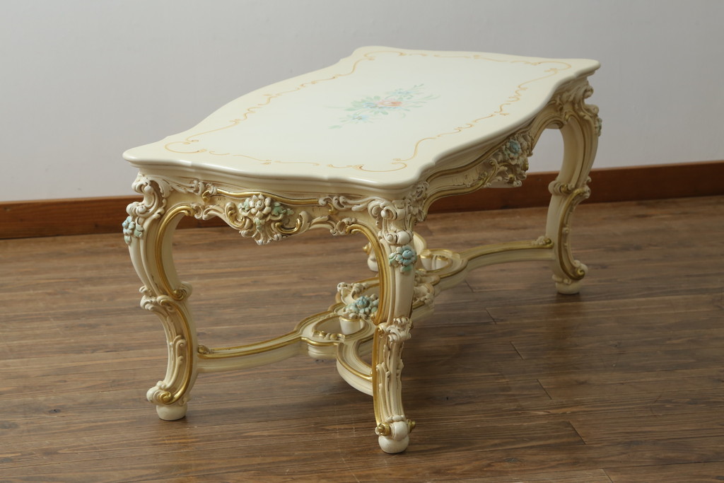 中古　美品　イタリア高級家具　SILIK(シリック)　ロココ調　優雅で上品な空間づくりにぴったりなセンターテーブル(ローテーブル、ソファテーブル、リビングテーブル、4人掛け)(定価約42万円)(R-075095)