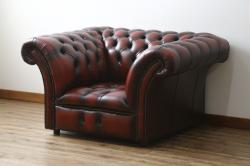 中古　イギリスハンドメイド　DISTINCTIVE CHESTERFIELDS(ディスティンクティブ・チェスターフィールド)　Blenheim(ブレナム)　Club Chair(クラブチェア)　本革(レザー)　主役級の存在感を放つ一人掛けソファ(1P、アームソファ、英国)(R-079768)