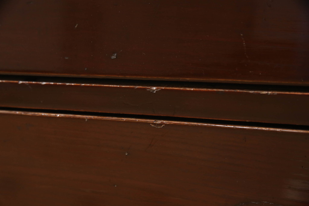 和製アンティーク　前面栗材　漆の綺麗な二段重ね米沢箪笥(時代箪笥、和タンス、収納たんす、衣装箪笥、チェスト、引き出し)(R-058623)