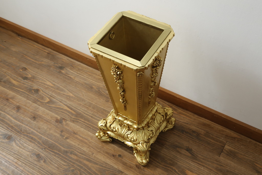 中古　美品　イタリアブランド家具　SILIK(シリック)　気品溢れる佇まいが目を引くアンブレラスタンド(傘立て)(定価約37万円)(R-060494)