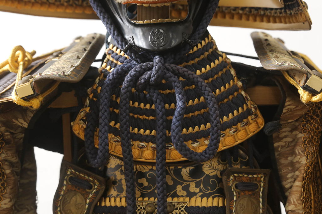 全長170cm　荘厳で迫力に満ちた等身鎧(兜、甲冑、鎧立て、箱付き、五月人形、子供の日、端午の節句、武者人形、家紋、丸に沢瀉)(R-061341)