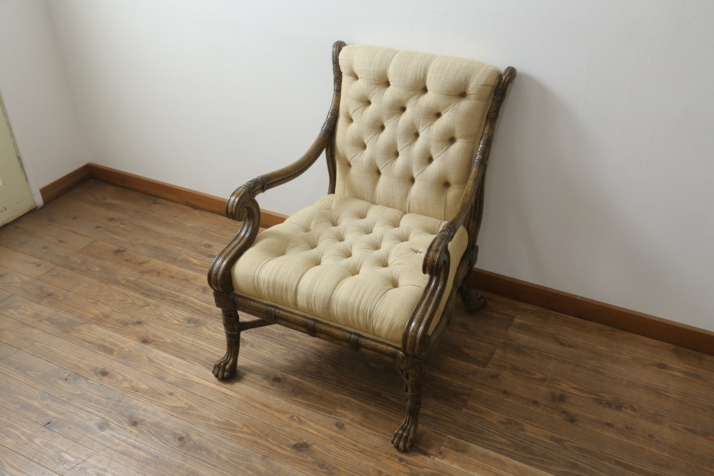 中古　美品　イギリス高級家具　THEODORE ALEXANDER(セオドア・アレキサンダー)　なめらかな曲線の猫脚が優美なアームチェア(椅子、イス、イージーチェア、サロンチェア、1Pソファ、1人掛けソファ、英国)(R-075626)