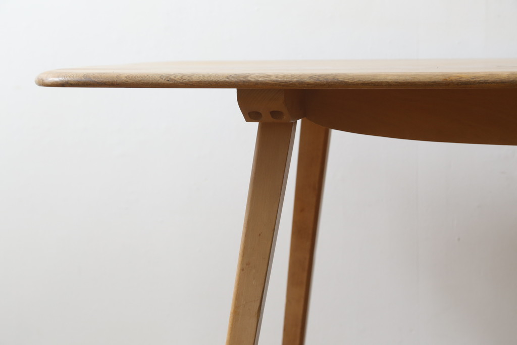 イギリスビンテージ　ERCOL(アーコール)　Windsor(ウィンザー)シリーズ　シンプルで洗練されたデザインの北欧風ダイニングテーブル(4人掛け、6人掛け、食卓、ヴィンテージ、英国)(R-082219)