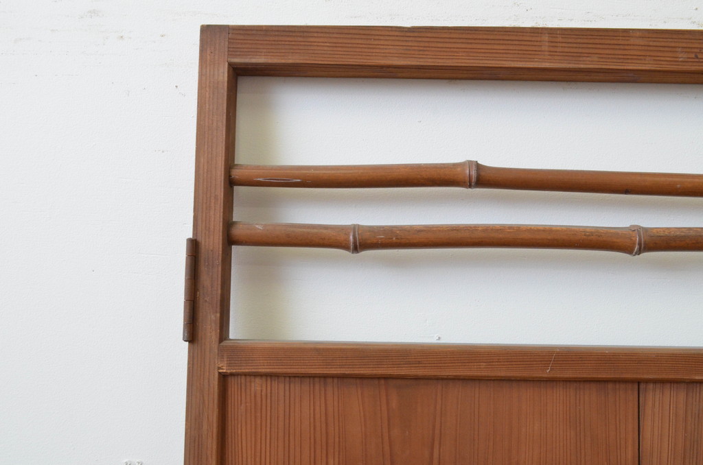 アンティーク建具 杉材 どこか懐かしい雰囲気を感じる片開きドア