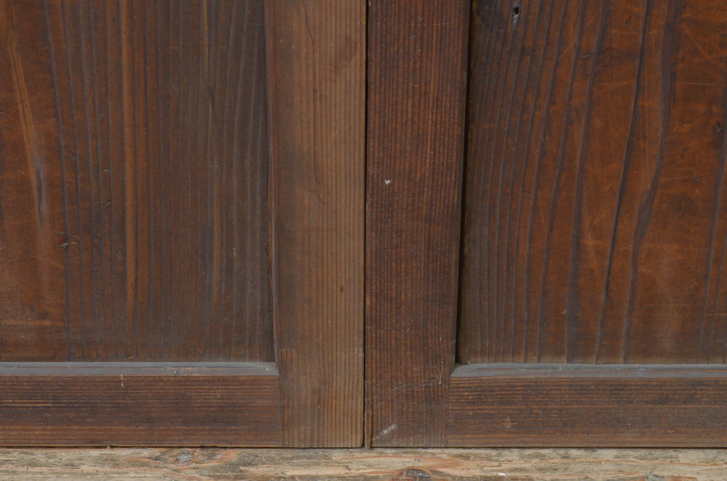 アンティーク建具　杉材　落ち着いた和の空間を演出する板戸窓2枚セット(引き戸)(R-067562)