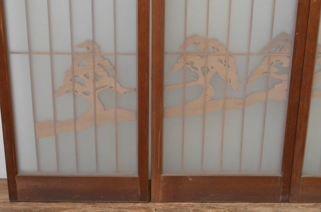 アンティーク建具　両面ガラス　大胆かつ繊細な彫刻が美しい書院戸4枚セット(窓、ガラス戸、引き戸)(R-067566)