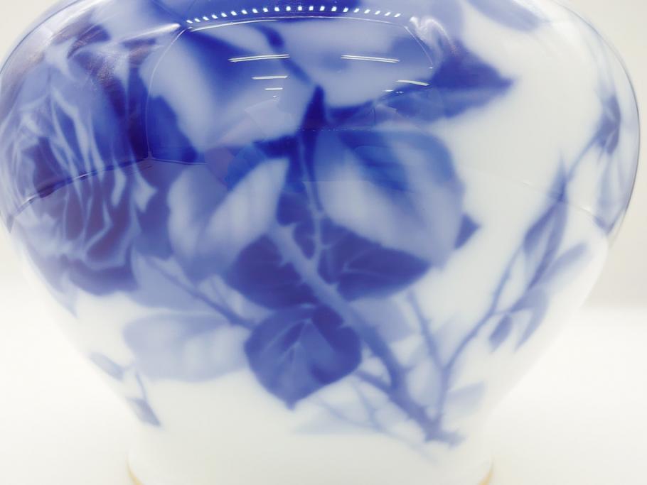 大倉陶園(OKURA、OAC)　ブルーローズ　49A/8011　20cm　エレガントな空間を演出する花生(共箱付き、花器、花瓶、花入、フラワーベース、白磁)(定価38,500円)(R-063080)