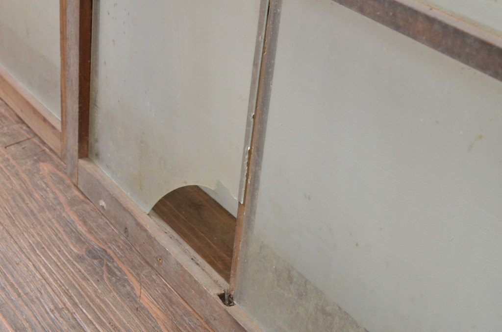 アンティーク建具　レトロな雰囲気づくりにおすすめのガラス窓4枚セット(ガラス戸、引き戸)(R-067576)