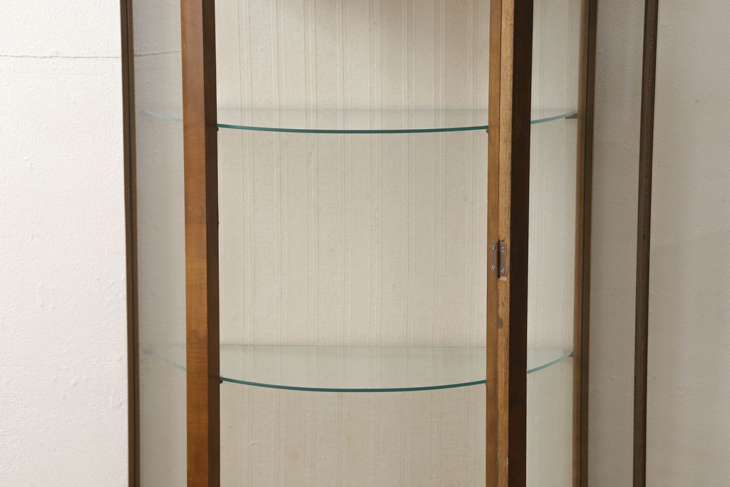 イギリスビンテージ　マホガニー材　半円形　クラシカルな佇まいが魅力的なキャビネット(飾り棚、収納棚、ガラスケース、ヴィンテージ、ハーフムーン)(R-059249)
